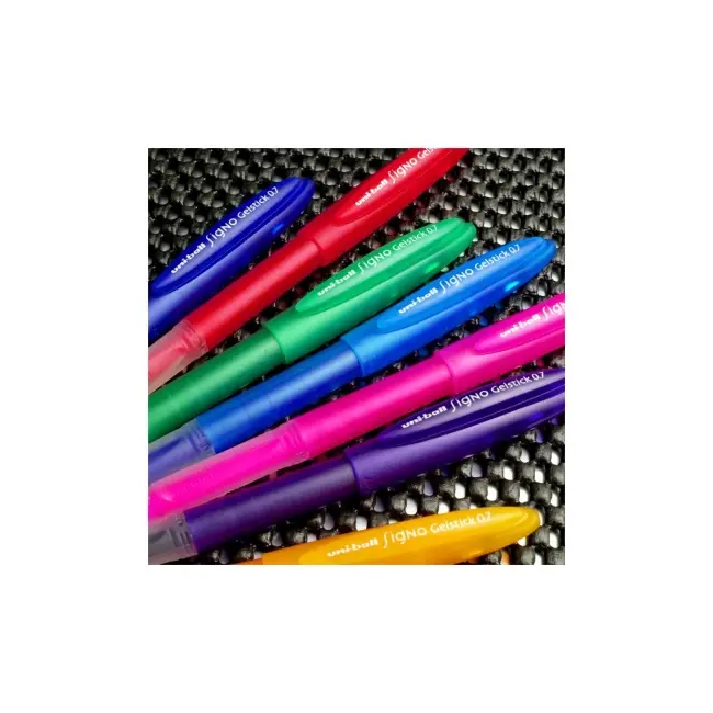 Pix cu gel 0.7 mm UNI-BALL Signo Gelstick UM-170